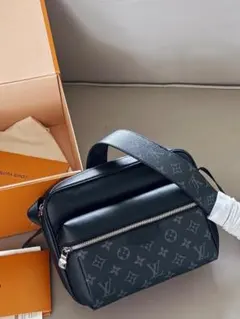 Louis Vuitton メッセンジャーバッグ ブラック
