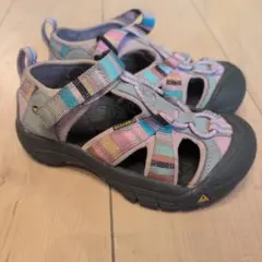 美品 KEEN 子供用サンダル 18cm