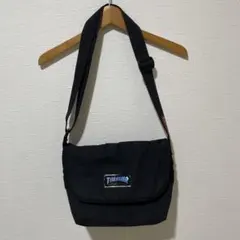 THRASHER ショルダーバッグ ブラック　メッセンジャーバックのサムネイル