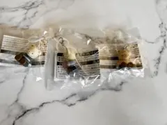 匿名発送　ファミリア　 familiar カプセルトイ めじるしチャーム