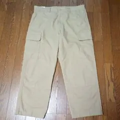 新品タグ付き❢ ユニクロ ユーティリティワークパンツ カーゴパンツ　サイズXLのサムネイル