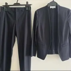 untitled ネイビー　ノーカラージャケット　パンツ　スーツ　上下