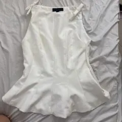 ZARA ぺプラムトップス　白