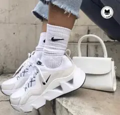 ナイキ RYZ 365 ウィメンズシューズ NIKE シューズ　US 6.5