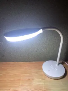 LEDデスクライト WH PT01