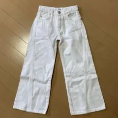 Item thumbnail for item 12fdd0fe-c5bc-4ef9-9ee3-30990bb0e982