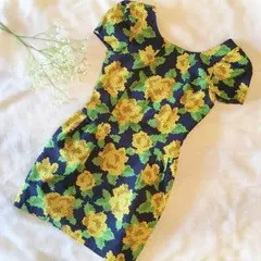 【Lily Brown】花柄ワンピース