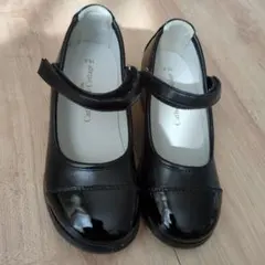 フォーマルシューズ 黒 キャサリンコテージ 19センチ