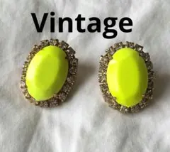 ビンテージ　蛍光イエロー　ピアス　ビジュー　宝石モチーフ　ラインストーン