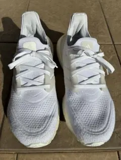 adidas Limeblue ホワイトスニーカー