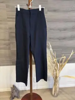 ネイビーパンツ