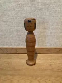 内閣総理大臣賞受賞作家 片瀬快平 作 創作こけし 近代こけし 銘あり