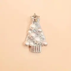 287 クリスマスツリーのブローチ　ビーズ刺繍　ハンドメイド
