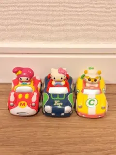 ハローキティ ミニカー 3台セット チョロQのサムネイル
