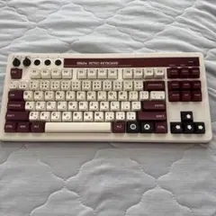 8Bitdo Retro メカニカルキーボード Fami版 ほぼ未使用品