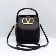 VALENTINOシグネチャー 2WAYショルダーバッグのサムネイル
