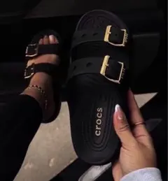 大人気！完売品crocs 黒 ダブルバックル サンダル