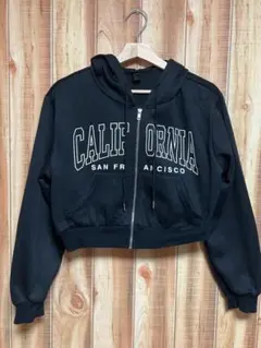 SHEIN カリフォルニアロゴ クロップド丈パーカー L
