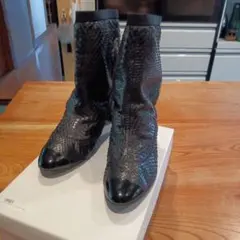 Item thumbnail for item d4894ca9-81a6-4422-a7ec-e23b8595138d