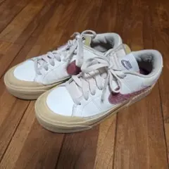 Item thumbnail for item cd023646-c872-4b4d-a34b-af11f515c374