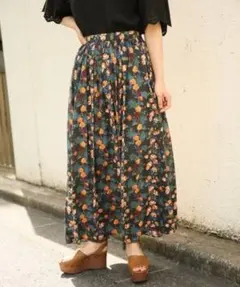 秋のコーデにぴったり◎LOWRYS×reyn花柄スカート＊匿名配送