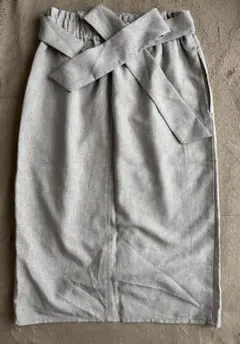 グレー リボン付きひざ丈タイトスカート