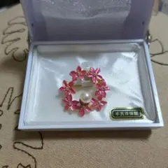ピンクの花リースブローチ