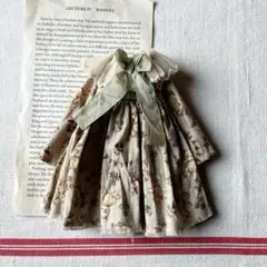 紅茶染めりぼんワンピース　ブライスアウトフィット　ハンドメイド　ネオブライス洋服