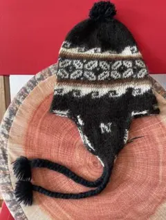 mont-bell 耳付きなニット帽子　kids ①