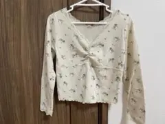 花柄 Vネック トップスのサムネイル