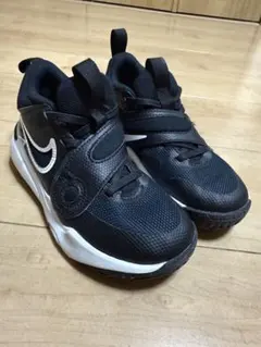 Nike ブラック/ホワイト スニーカー　バッシュ　18㎝