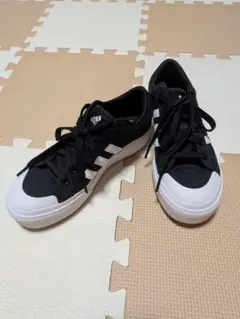 adidas BRAVADA PLATFORM 2.0 BLACK WHITEのサムネイル