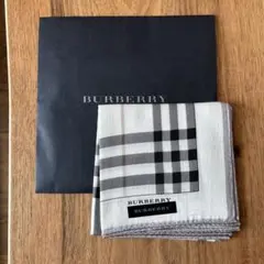 BURBERRY ハンカチ ホワイト ブラック チェックのサムネイル