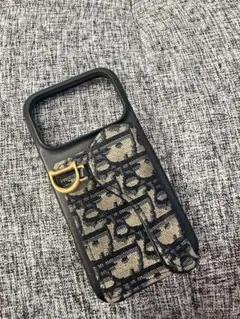 Christian Dior（ディオール）のiPhone 17 Pro用ケースのサムネイル