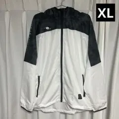 Item thumbnail for item 951bd617-667d-46e8-9592-f303005d5411