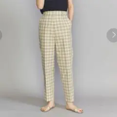 未使用　春チェック　テーパード　スラックス