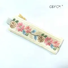 【ハンドメイド】インド刺繍リボンポーチ㉙　リップクリーム印鑑ケース　キーホルダー