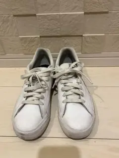 Nike ホワイトスニーカー　コートロイヤル　23cm