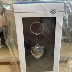 本日限定価格Volkswagen ハート型キーホルダー