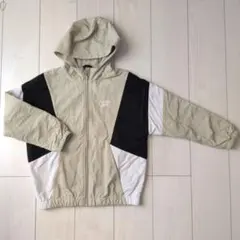 Reebok フード付きジャケット 140　内側フリース　ベージュ　アウター