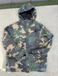 ノースフェイス　マウンテンパーカー　迷彩柄