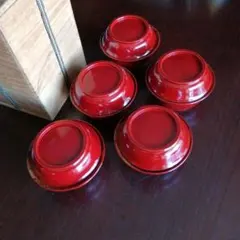 昭和時代　塗物　蓋物　内朱塗　5客　漆器　食器　木製 昭和時代 塗物 蓋物 内朱塗 5客 漆器 食器 木製 - メルカリ