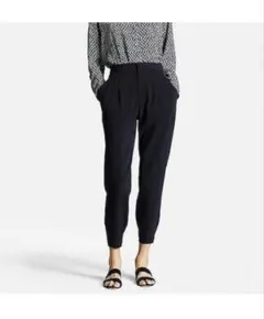 ユニクロ　ドレープジョガーパンツ　L　濃いめのネイビー