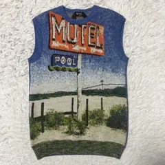 Item thumbnail for item 69db427e-b405-4c8d-97d3-2027c7c3b04c