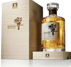 クラスアップ⤴️ Hibiki 700ml 100周年記念　響　サントリー　貴重 クラスアップ⤴️ Hibiki 700ml 100周年記念 響 サントリー 貴重