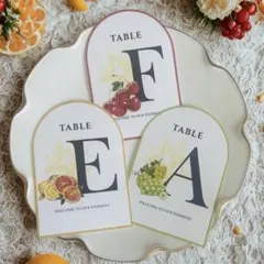 テーブルナンバー　結婚式　フルーツ　カラフル　果物