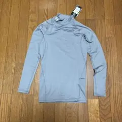 Under Armour グレー長袖ハイネック