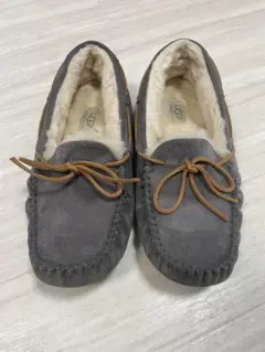UGG グレー モカシン