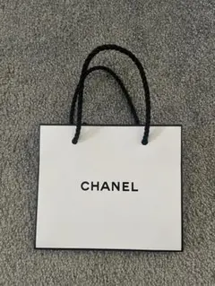CHANEL ショッパー ホワイト - メルカリ