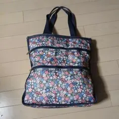 LeSportsac 花柄トートバッグ ファスナー付きポケット付き